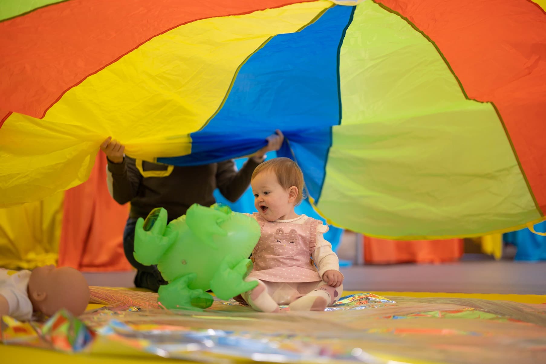 Story Babies Baby Under Parachute